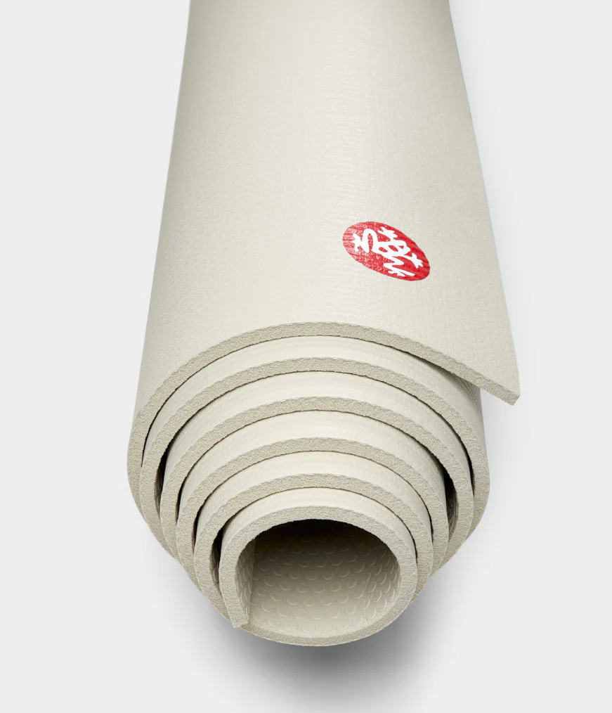 Manduka PRO™ Yoga Mat 6mm - Image 14