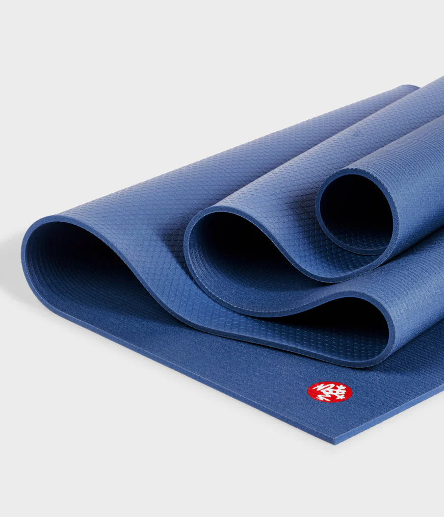Manduka PRO™ Yoga Mat 6mm - Image 39